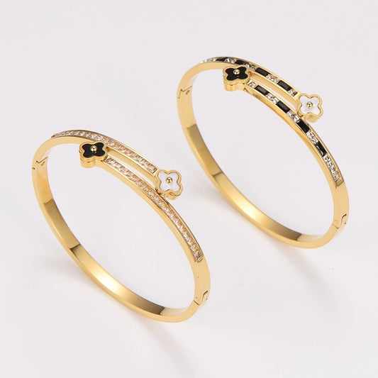 Brazalete chapado en oro de 18K de acero inoxidable